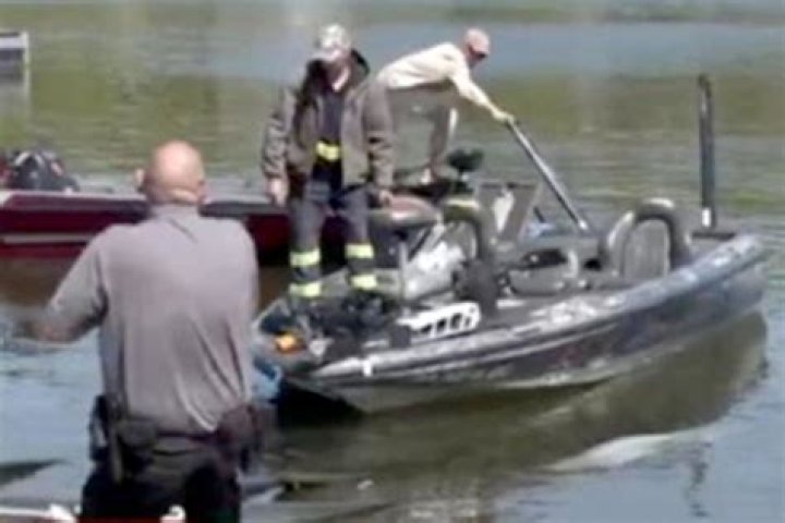Chicago's Horrific Boat Crash: An In-Depth Investigation
