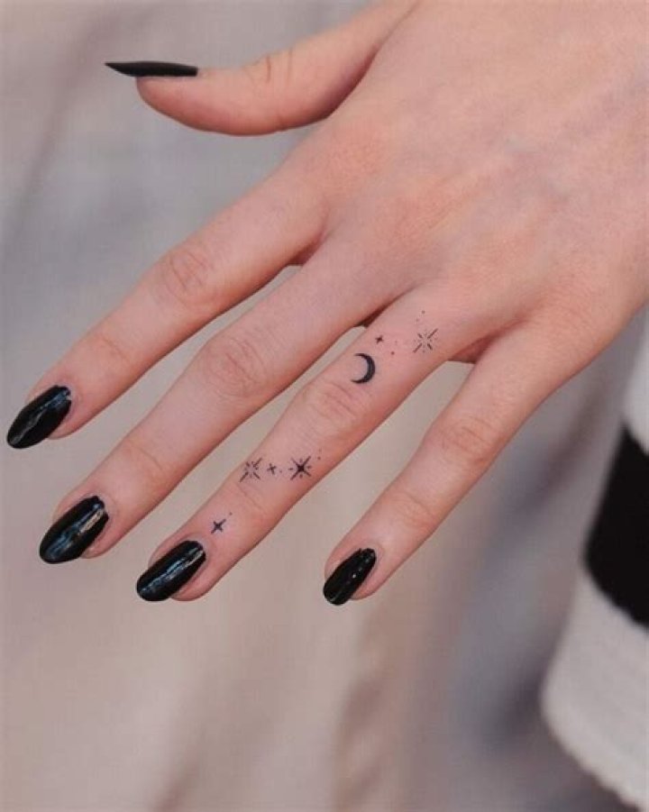 Cute Finger Tattoo Ideas