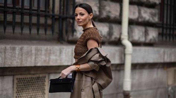 Discovering The Allure Of Elizabeth Shoe: A Journey Through Fashion And Fame