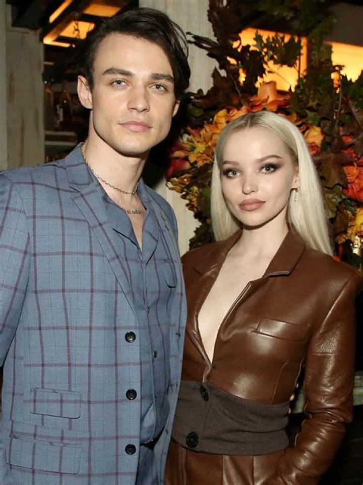 Dove Cameron Relationship