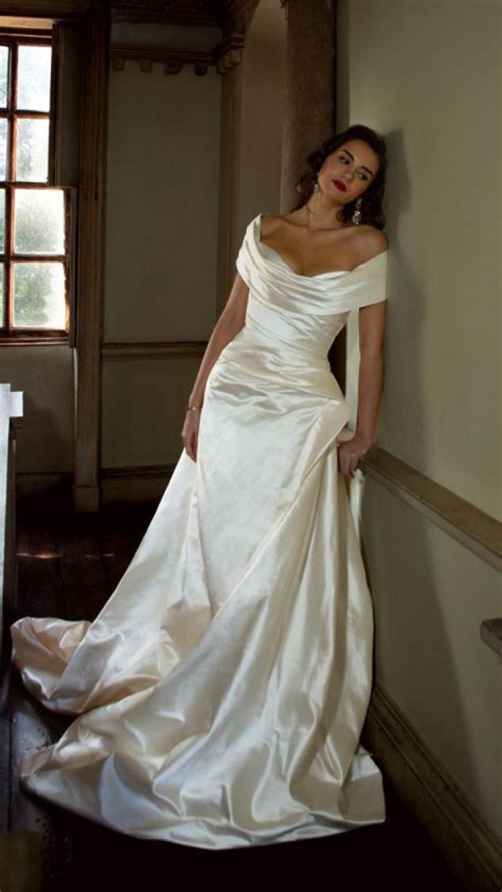 Exquisite Sissi Bomer: Unveiling Timeless Glamour