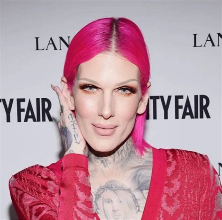 Here's The Scoop: Jeffree Star's Aunt Spills The Tea!