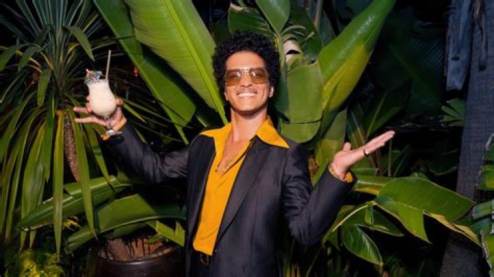 Is Bruno Mars A Billionaire? Uncovering The Wealth Of The '24K Magic' Hitmaker