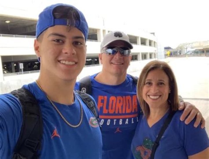 Jon Kitna Wife Ethnicity