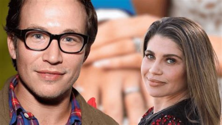 Jonathan Taylor Thomas Wife