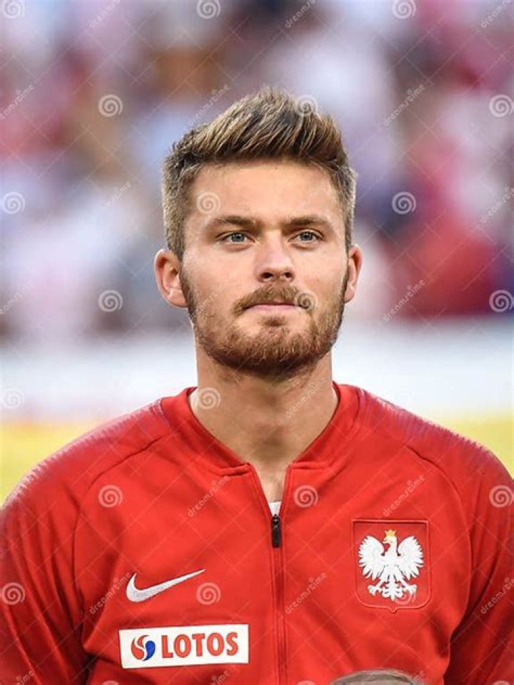 Karol Linetty: The Polish Maestro Of Football