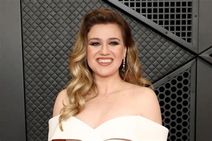 Kelly Clarkson's Mother-in-Law: A Mother-Daughter Bond