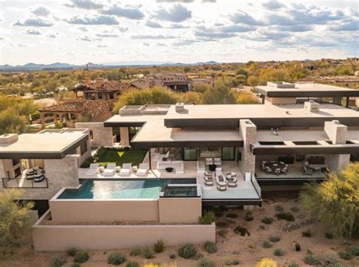 Max Homa's Luxurious Scottsdale Residence: An Architectural Masterpiece