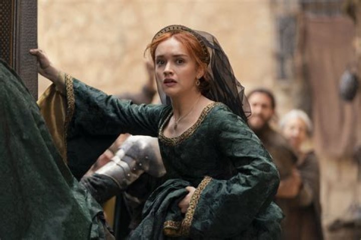 Meet The Stars: Olivia Cooke And Alex Roe In Their Upcoming Collaboration