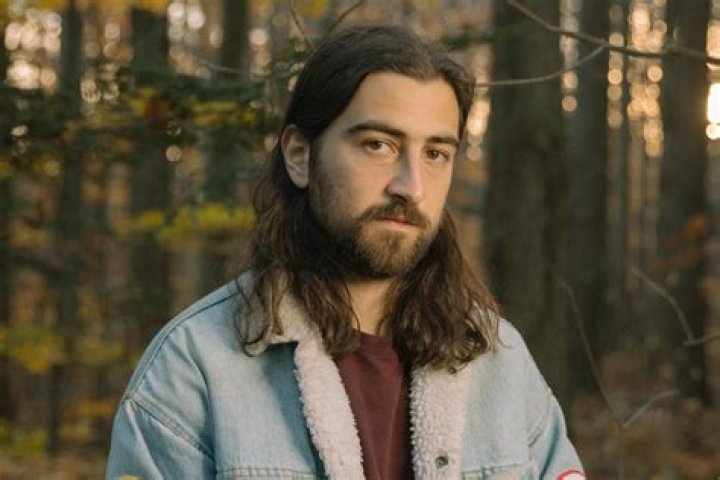 Noah Kahan's Family: A Musician's Lineage Unveiled
