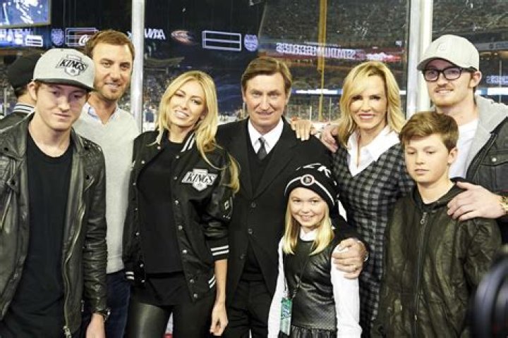 Paulina Gretzky's Siblings: Family Ties And Sibling Love