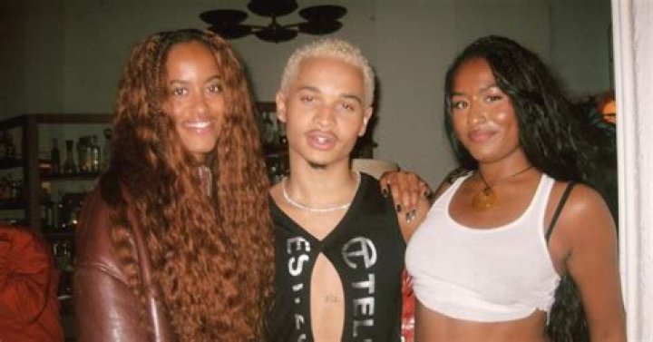 Rihanna's Smoking Habits: Uncovered Truth And Health Implications