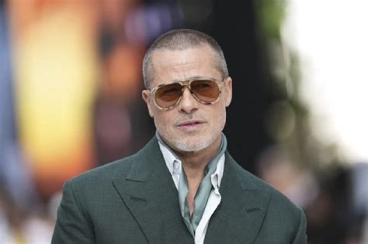 Rob Lowe: Acclaimed Hollywood Actor