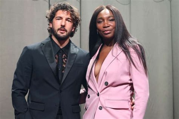 SZA's Ex-Fianc And The Untold Story