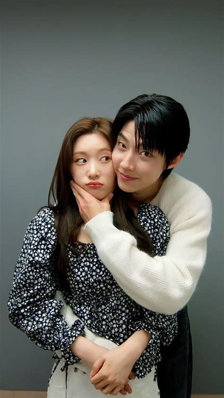 The Future Of Hwang In-yeop: Predicting His Couple Status In 2024