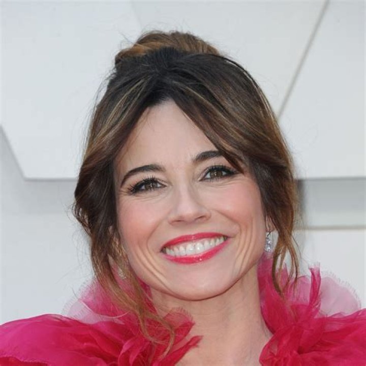 The Ultimate Guide To Linda Cardellini's Role In Good Burger