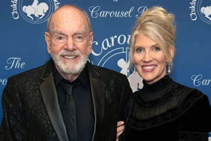 The Ultimate Guide To Neil Diamond's Relationships: Love Stories And Inspiring Tales