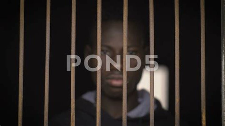 Thrilling True Crime Tales: Prisoners Behind Bars