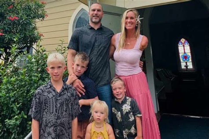 Unbreakable Bonds: The Story Of Bethany Hamilton And Her Friend Alana