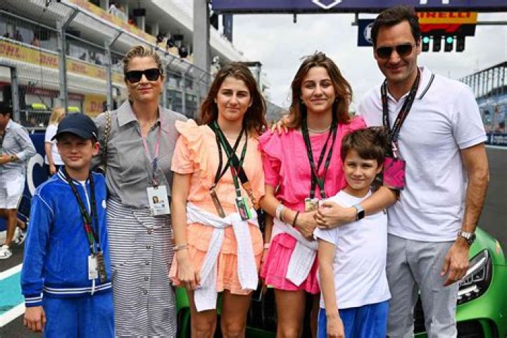 Uncovering The Life Of Roger Federer's Sister: A Tribute To A Family Bond