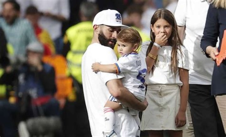 Unraveling The Roots: Karim Benzema's Parents Nationality