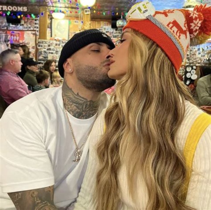 Unveiling Aleska Genesis And Nicky Jam: A Journey Of Love, Success, And Style