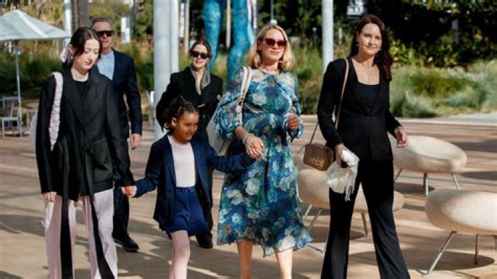 Unveiling The Family: Who Are The Parents Of Sabrina Carpenter?