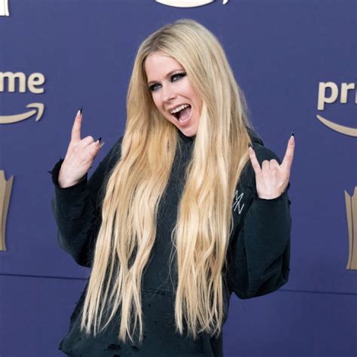 Unveiling The Wealth Of Avril Lavigne: How Much Is She Worth?