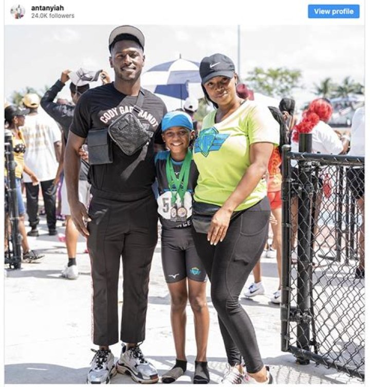 Who's The Daughter Of Antonio Brown? Meet His Child | Updated